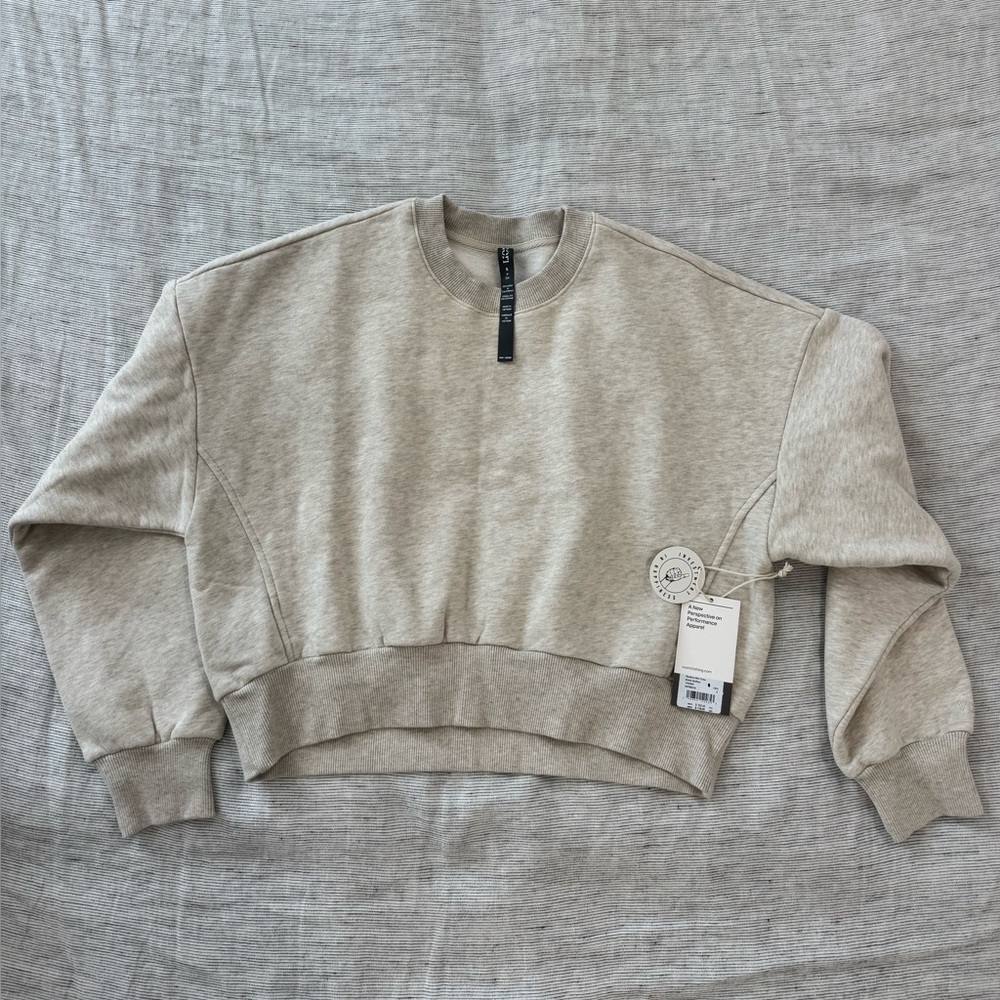 Vuori Bone Women's Sweatshirt.
